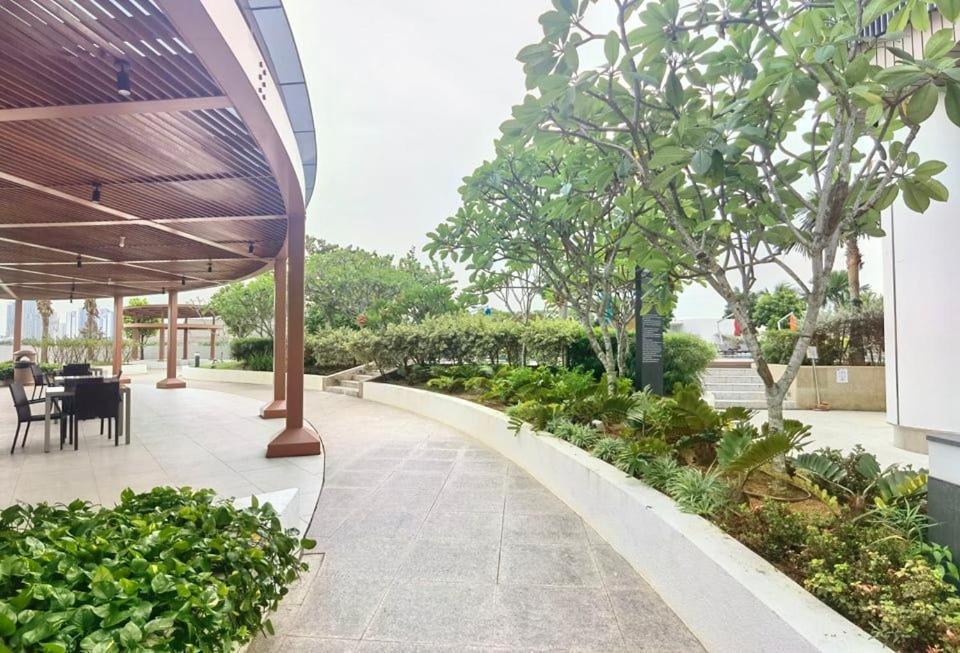 C1113 Almas Suites Galaxy Space Netflix By Stay Nusajaya  Exterior photo